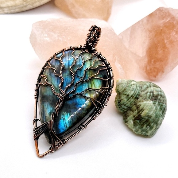 Huge GORGEOUS Tear Drop Copper Wrapped Labradorite With Spectral Flash - Picture 1 of 3
